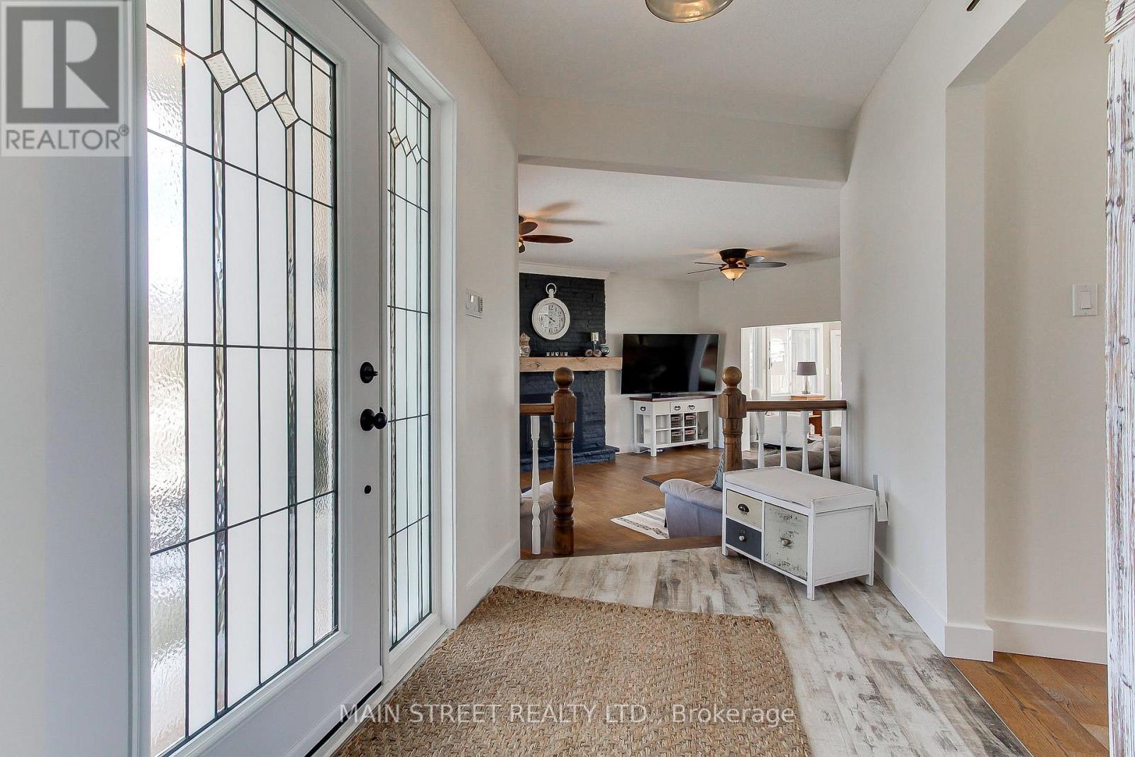 33 Avonlea Road E, Uxbridge, Ontario  L0C 1C0 - Photo 5 - N12970004