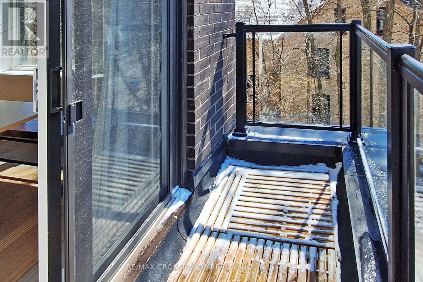 10 - 100 Alex Gardner Circle, Aurora (Aurora Village), Ontario  L4G 3G5 - Photo 12 - N12970032