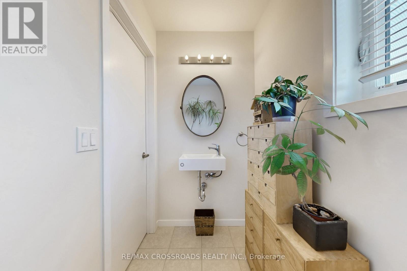 10 - 100 Alex Gardner Circle, Aurora (Aurora Village), Ontario  L4G 3G5 - Photo 15 - N12970032