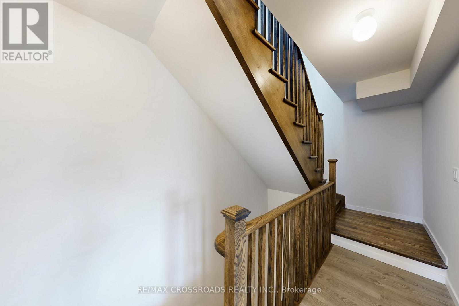 10 - 100 Alex Gardner Circle, Aurora (Aurora Village), Ontario  L4G 3G5 - Photo 17 - N12970032