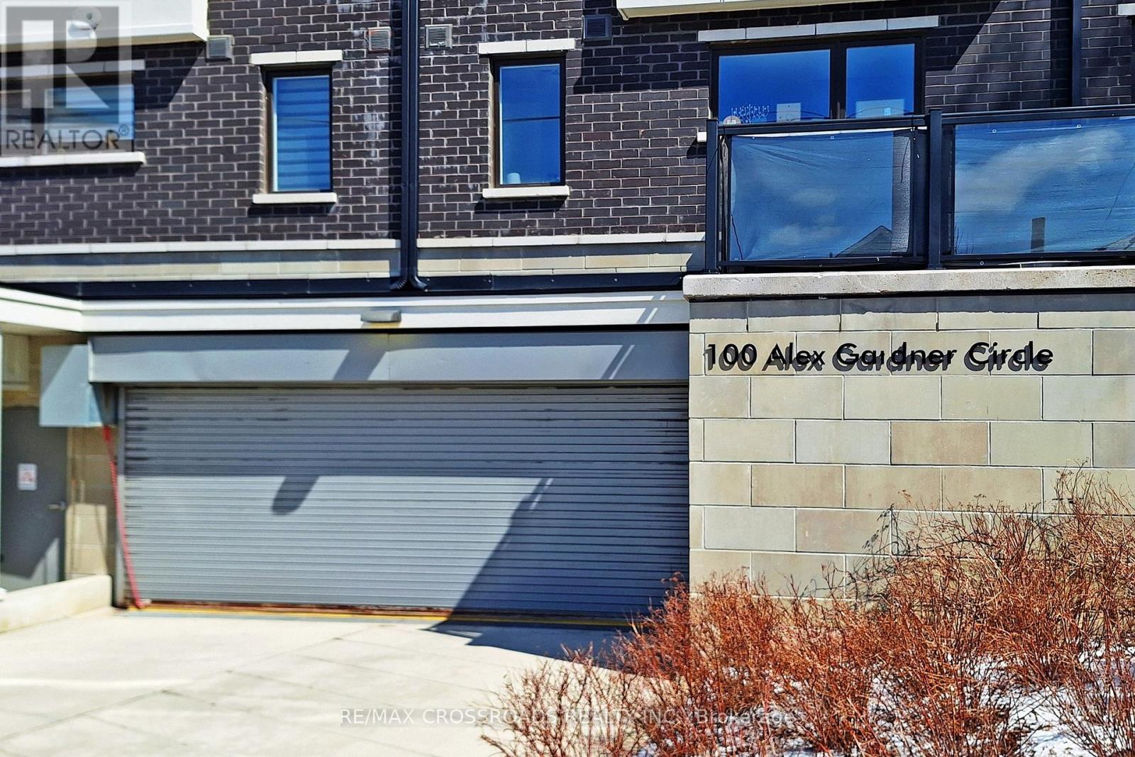 10 - 100 Alex Gardner Circle, Aurora (Aurora Village), Ontario  L4G 3G5 - Photo 36 - N12970032