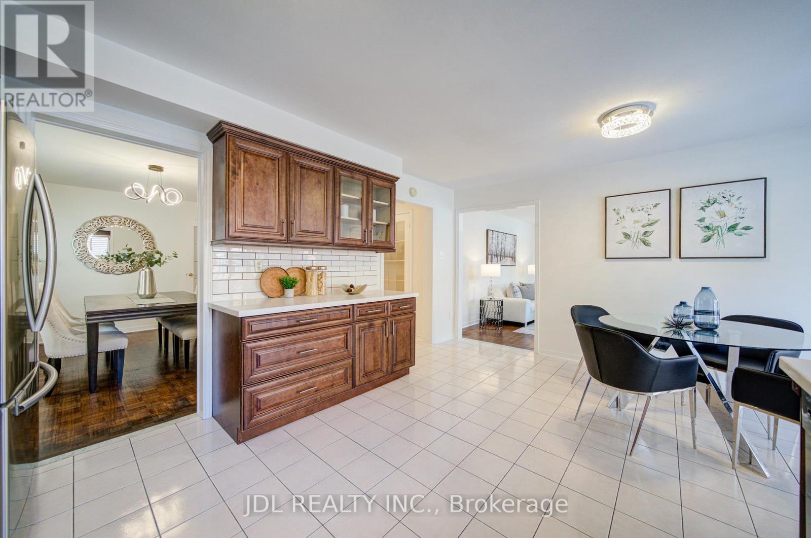 50 Summitcrest Drive, Richmond Hill, Ontario  L4S 1A7 - Photo 17 - N12970124