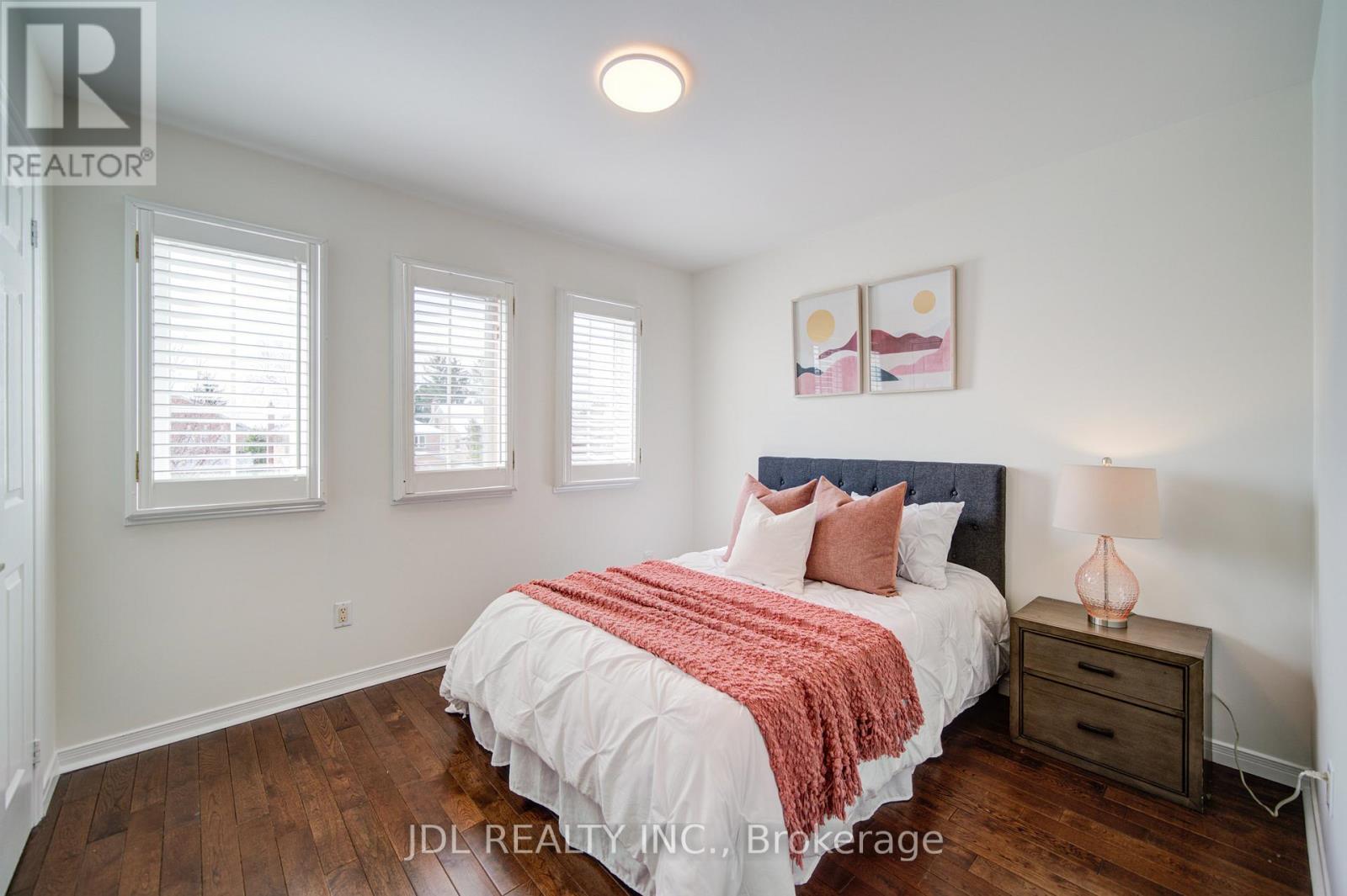 50 Summitcrest Drive, Richmond Hill, Ontario  L4S 1A7 - Photo 25 - N12970124