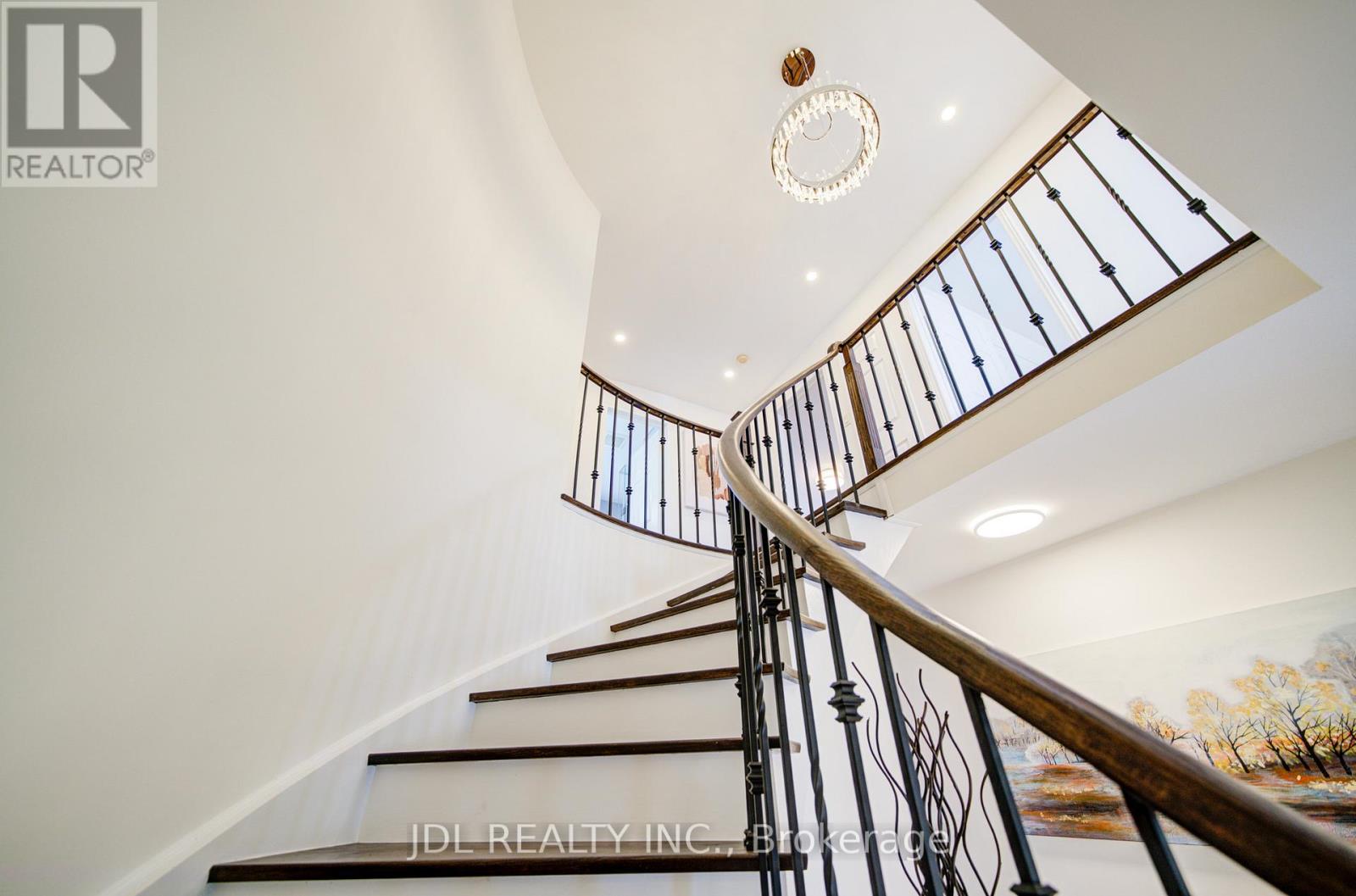 50 Summitcrest Drive, Richmond Hill, Ontario  L4S 1A7 - Photo 32 - N12970124