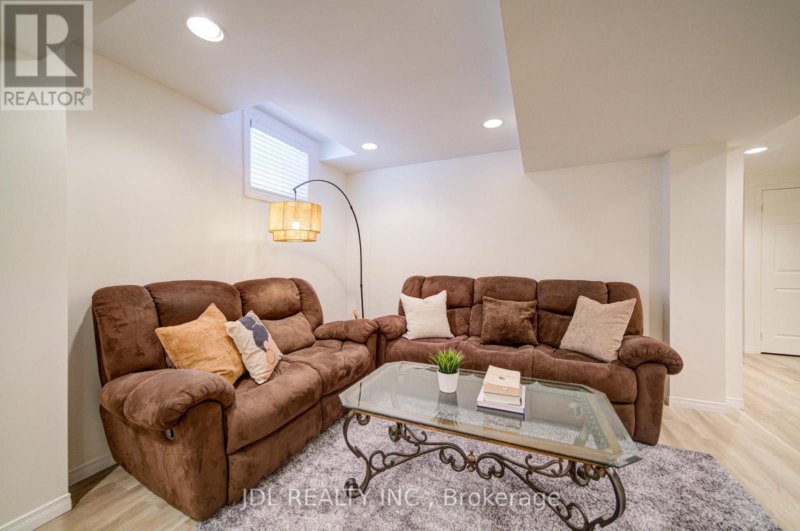 50 Summitcrest Drive, Richmond Hill, Ontario  L4S 1A7 - Photo 40 - N12970124