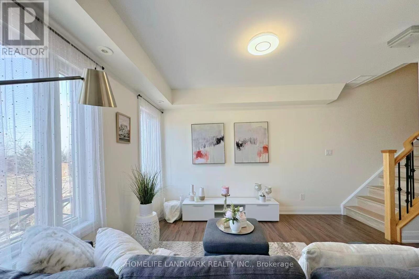 215 - 320 John Street, Markham, Ontario  L3T 0B1 - Photo 8 - N12970154