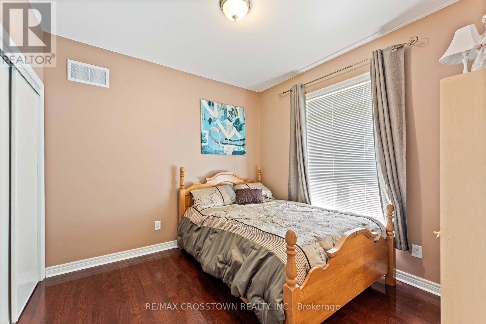 3545 Timberline Avenue, Severn (West Shore), Ontario L3V 0V8 - Photo 13 - S12970176