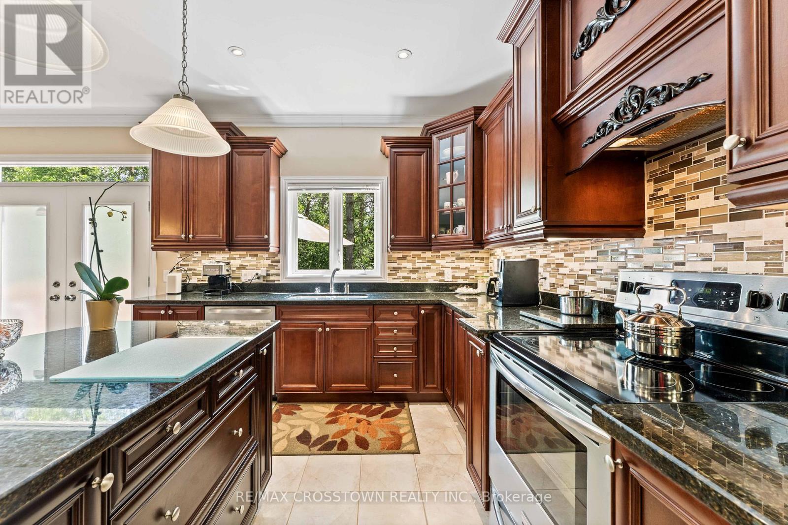 3545 Timberline Avenue, Severn (West Shore), Ontario L3V 0V8 - Photo 18 - S12970176