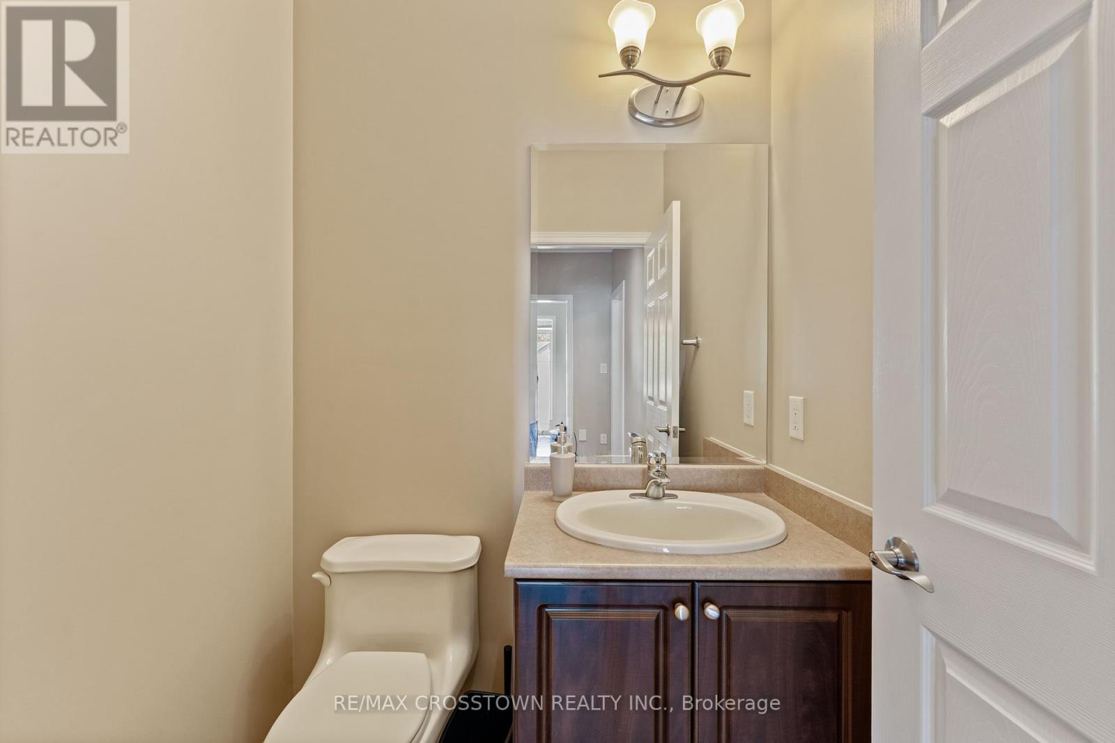 3545 Timberline Avenue, Severn (West Shore), Ontario L3V 0V8 - Photo 9 - S12970176