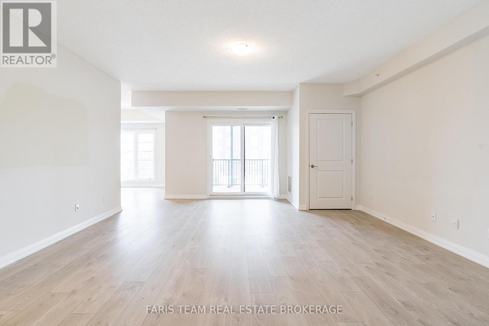 211 - 20 Koda Street, Barrie, Ontario  L9J 0J7 - Photo 17 - S12970182