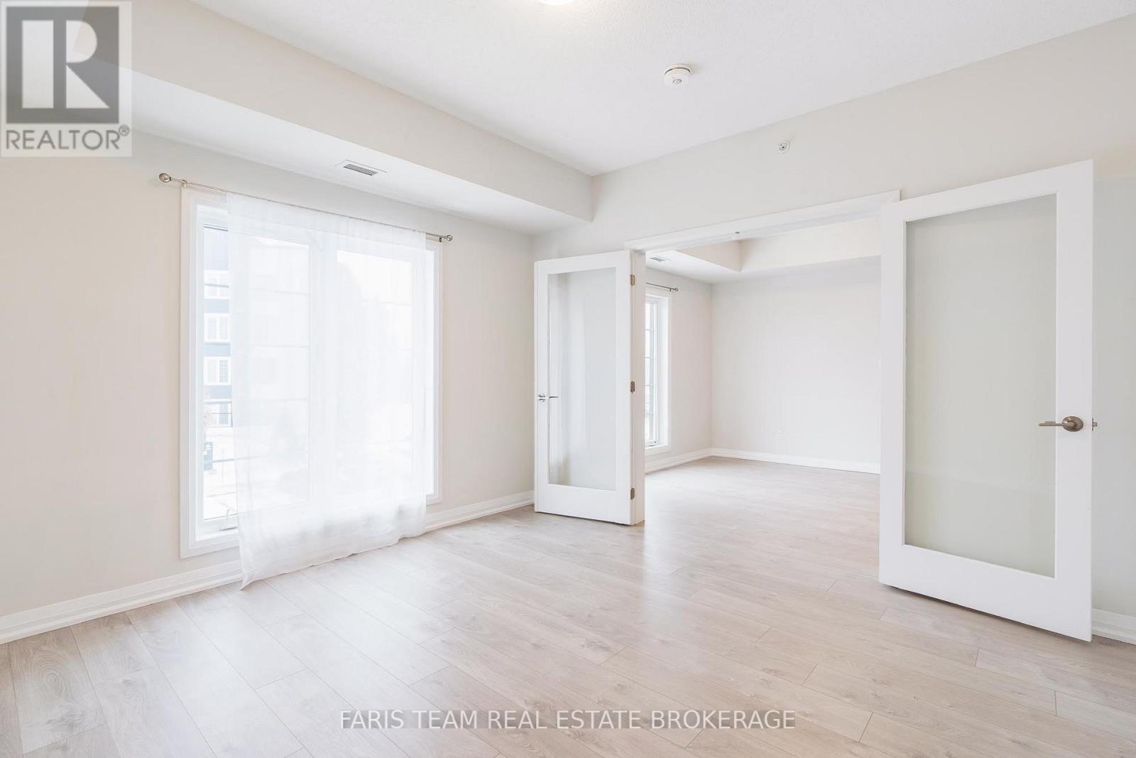 211 - 20 Koda Street, Barrie, Ontario  L9J 0J7 - Photo 27 - S12970182