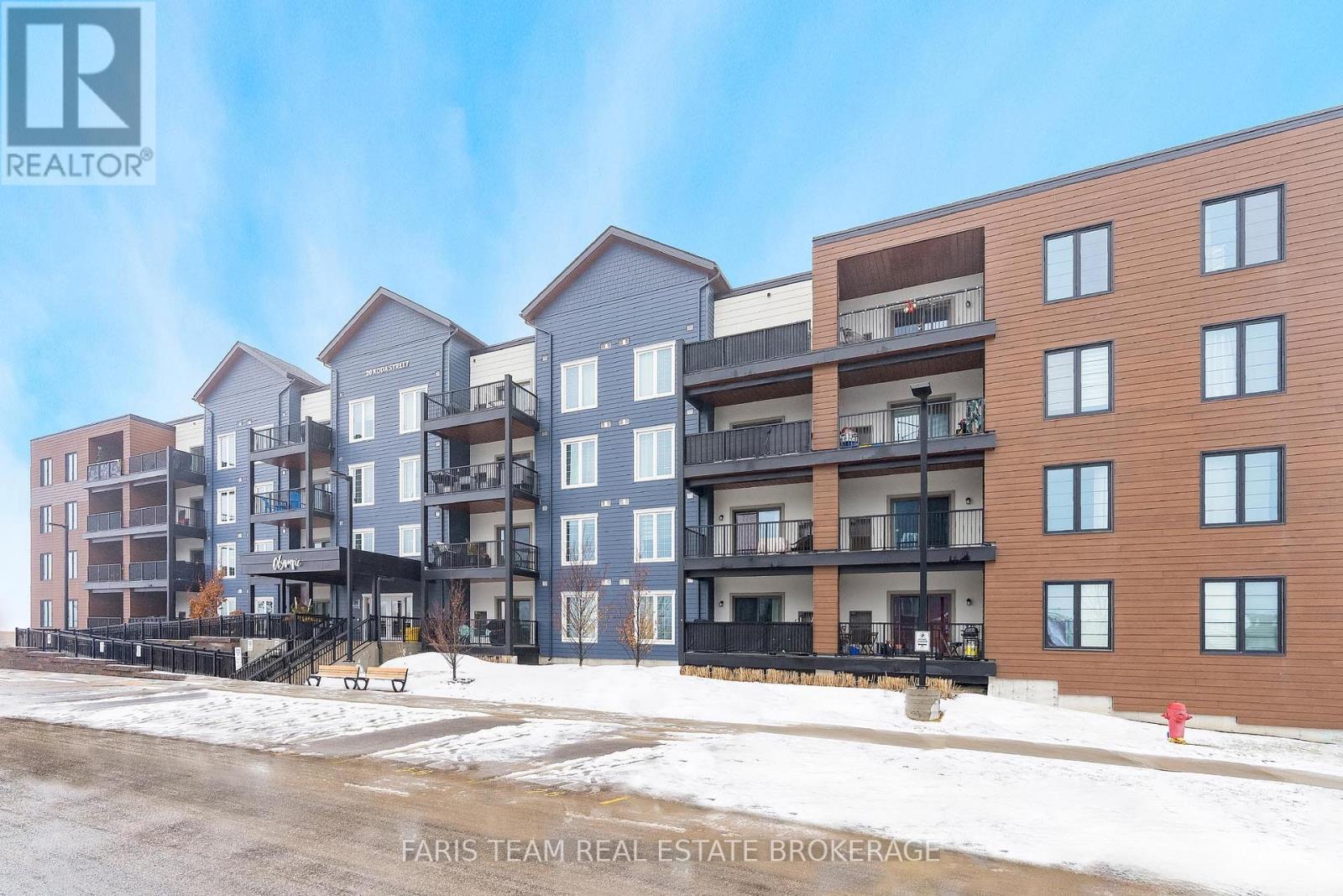 211 - 20 Koda Street, Barrie, Ontario  L9J 0J7 - Photo 3 - S12970182