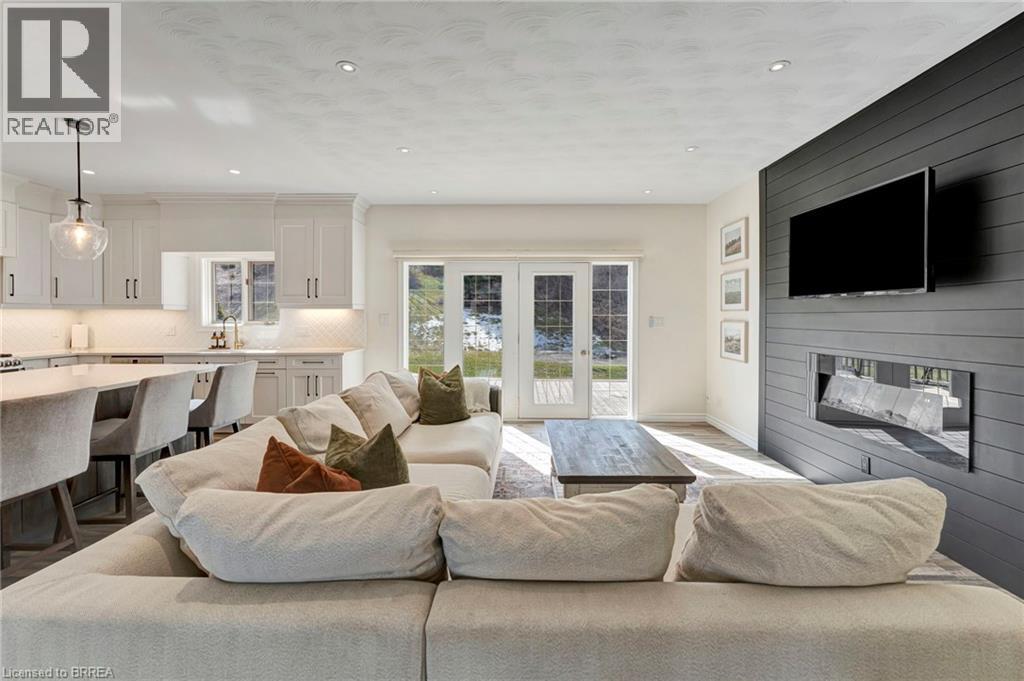 30 Douglas Street, Brantford, Ontario  N3T 0M6 - Photo 22 - 40817270