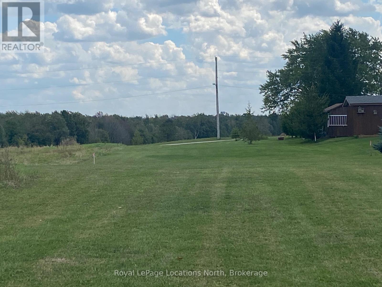 33 Nelson Street W, Minto, Ontario  N0G 1M0 - Photo 2 - X12966848