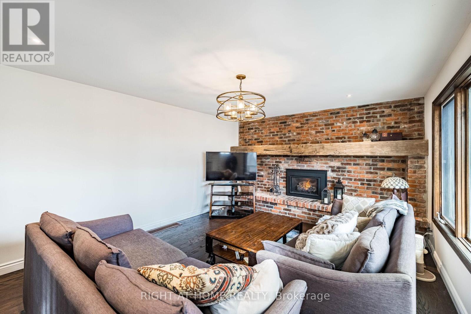 1941 Four Seasons Drive, Burlington, Ontario  L7P 2Y3 - Photo 23 - W12969594