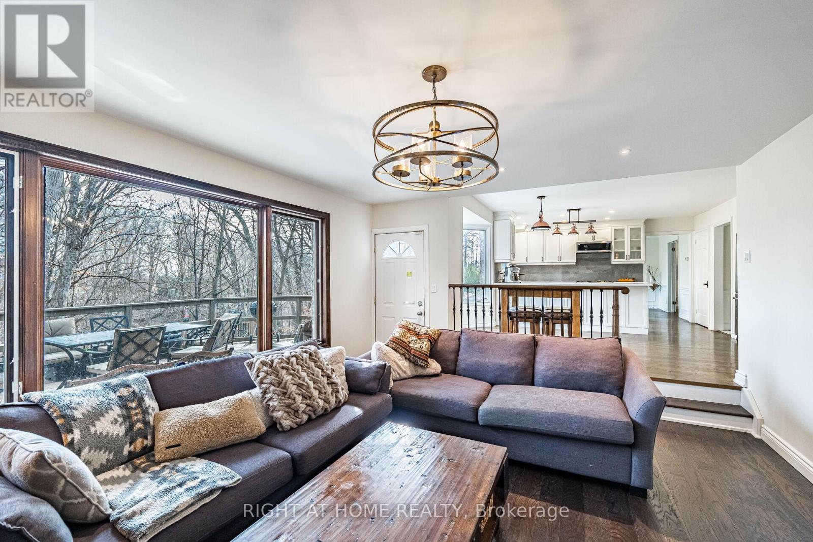 1941 Four Seasons Drive, Burlington, Ontario  L7P 2Y3 - Photo 25 - W12969594