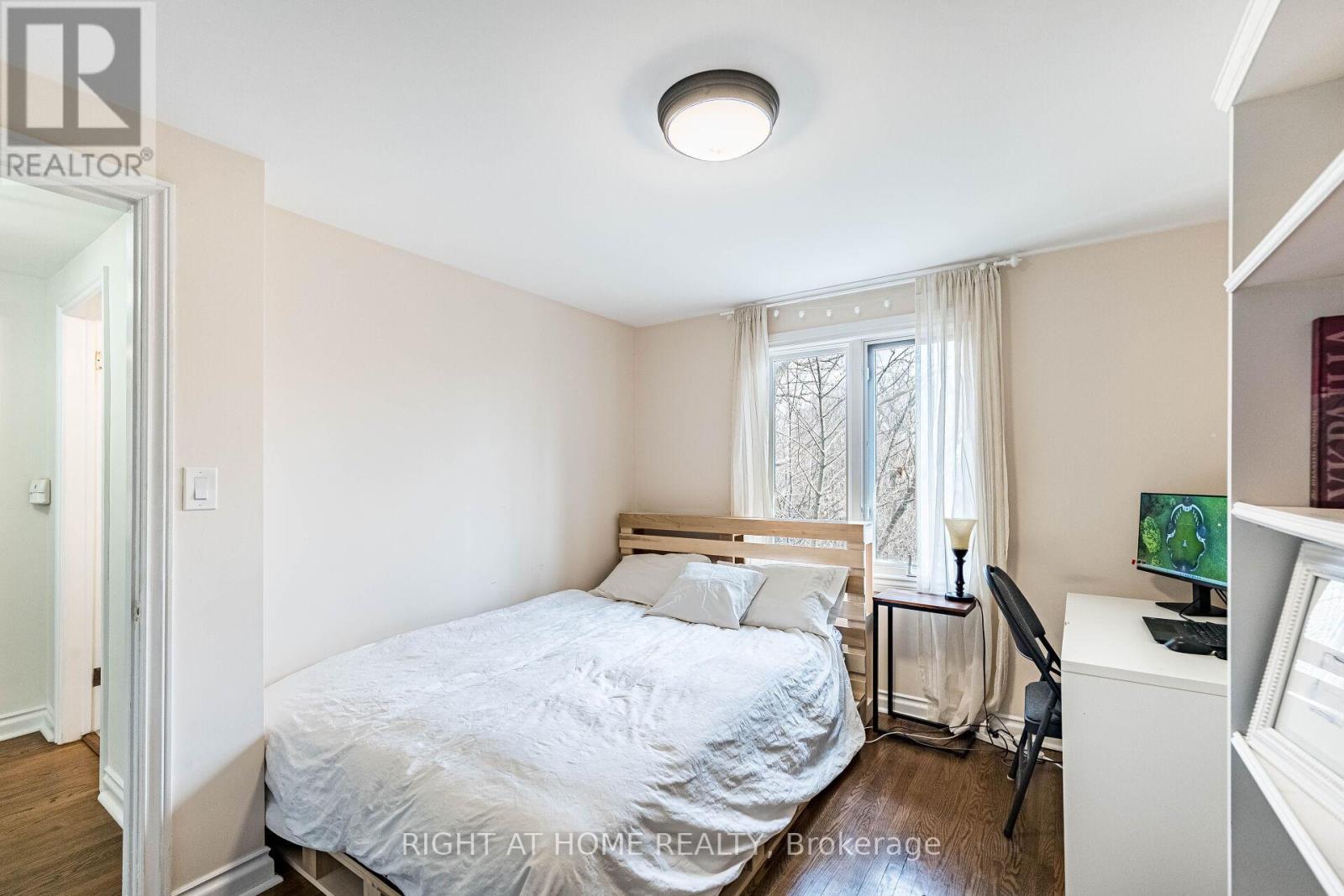 1941 Four Seasons Drive, Burlington, Ontario  L7P 2Y3 - Photo 38 - W12969594