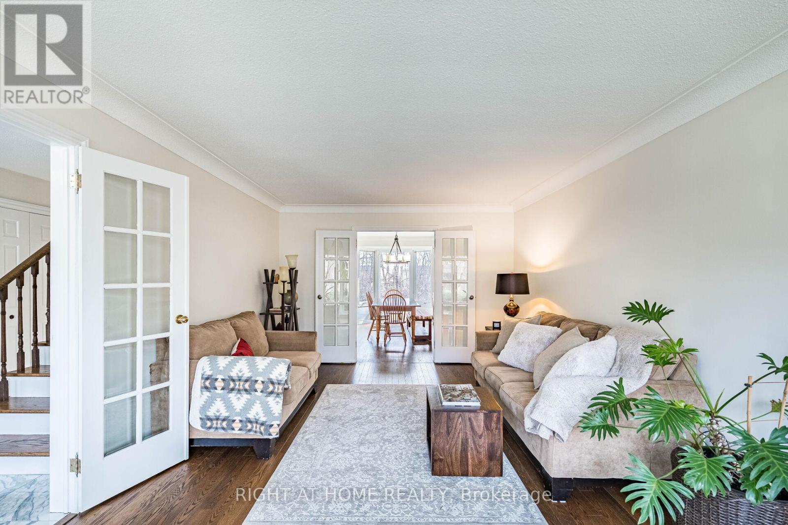 1941 Four Seasons Drive, Burlington, Ontario  L7P 2Y3 - Photo 6 - W12969594