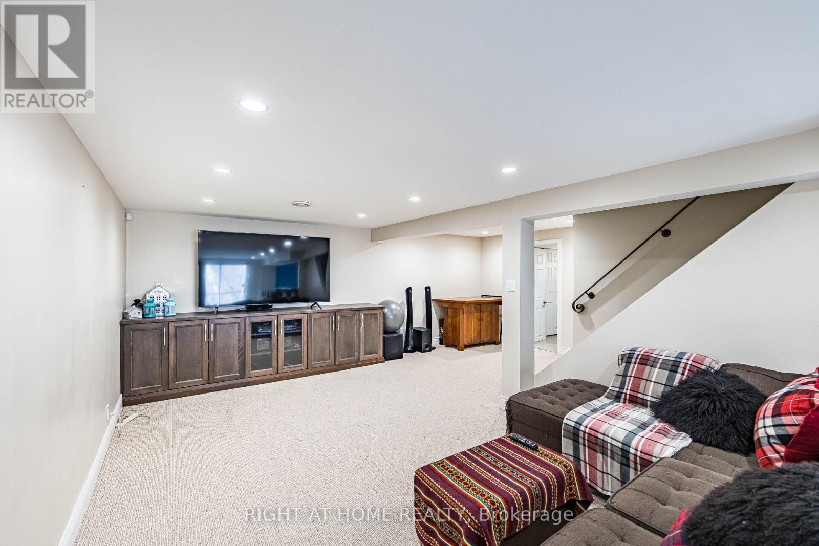 1941 Four Seasons Drive, Burlington, Ontario  L7P 2Y3 - Photo 40 - W12969594