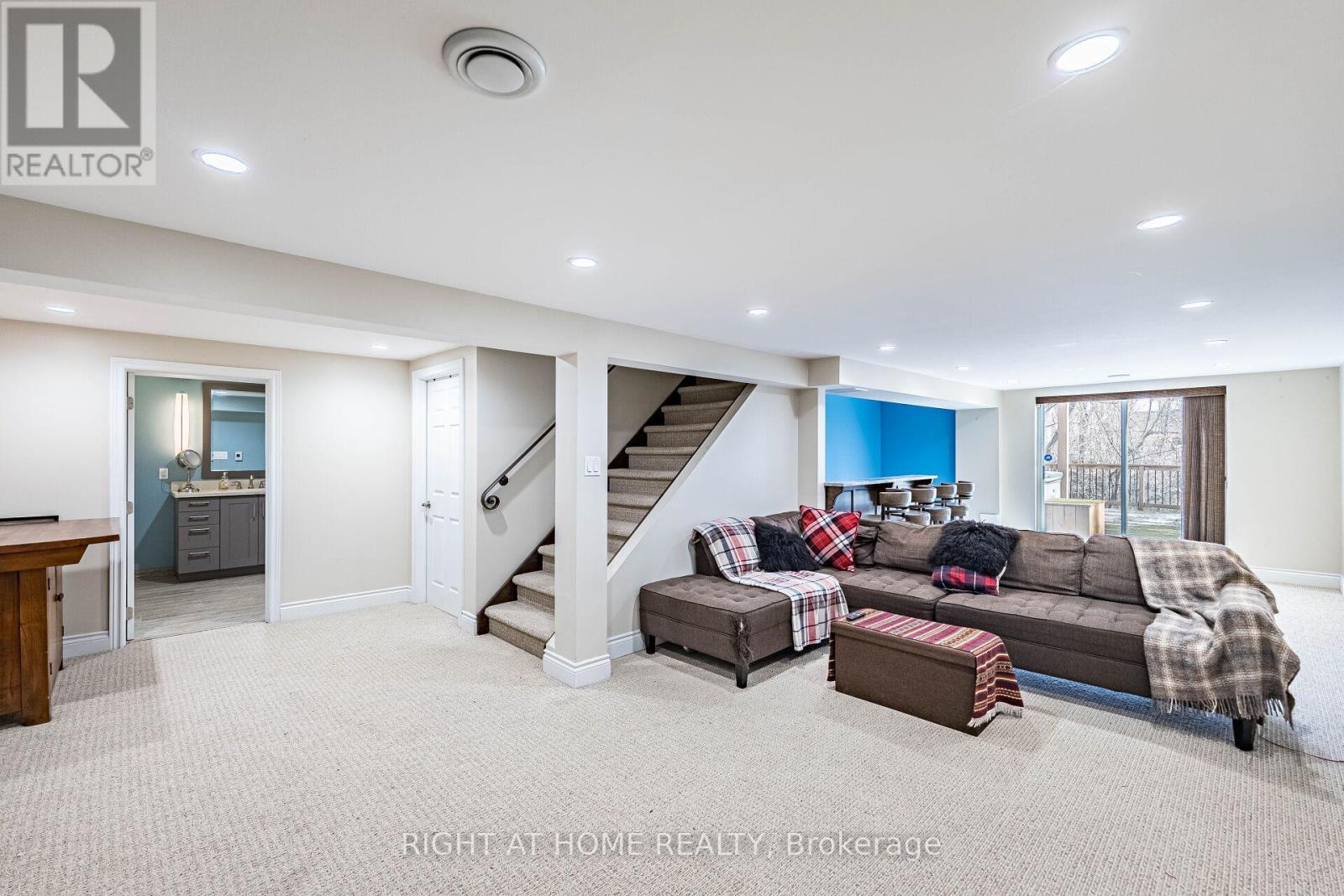 1941 Four Seasons Drive, Burlington, Ontario  L7P 2Y3 - Photo 41 - W12969594