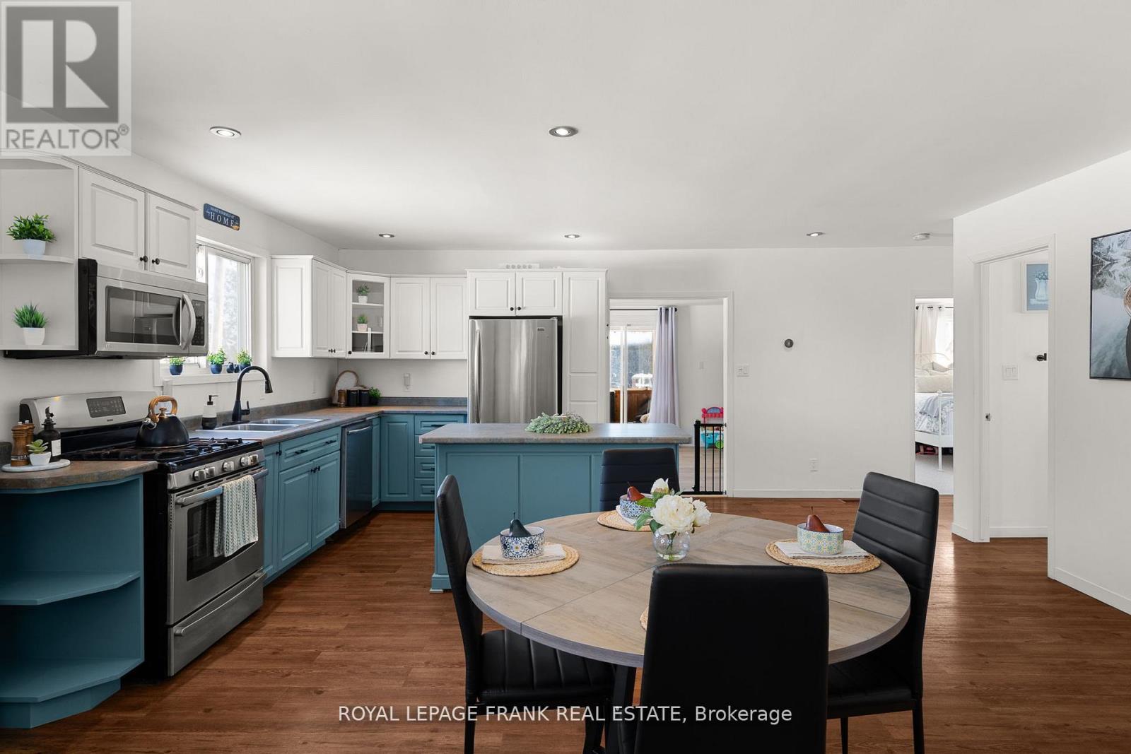 2378 Monck Road, Kawartha Lakes, Ontario  K0M 2B0 - Photo 12 - X12888058