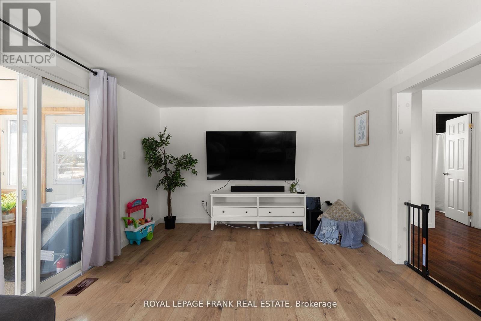 2378 Monck Road, Kawartha Lakes, Ontario  K0M 2B0 - Photo 17 - X12888058