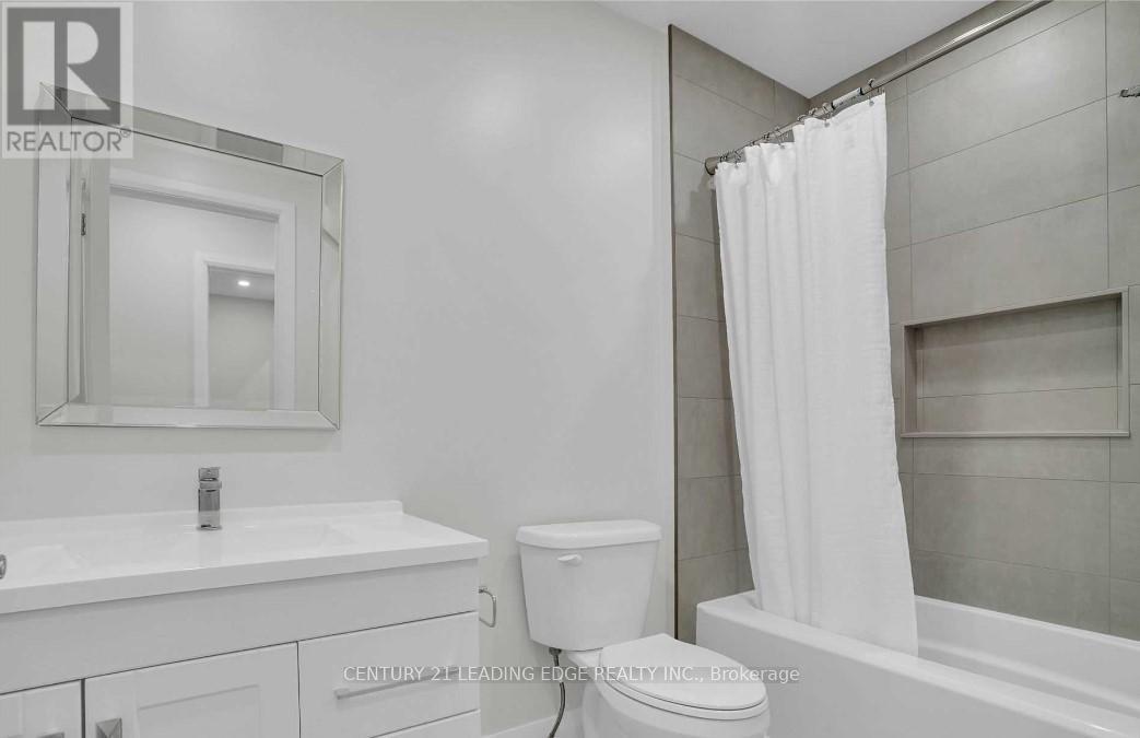 Main Fl - 346 Lauder Avenue, Toronto (Oakwood Village), Ontario  M6E 3H8 - Photo 9 - C12962484