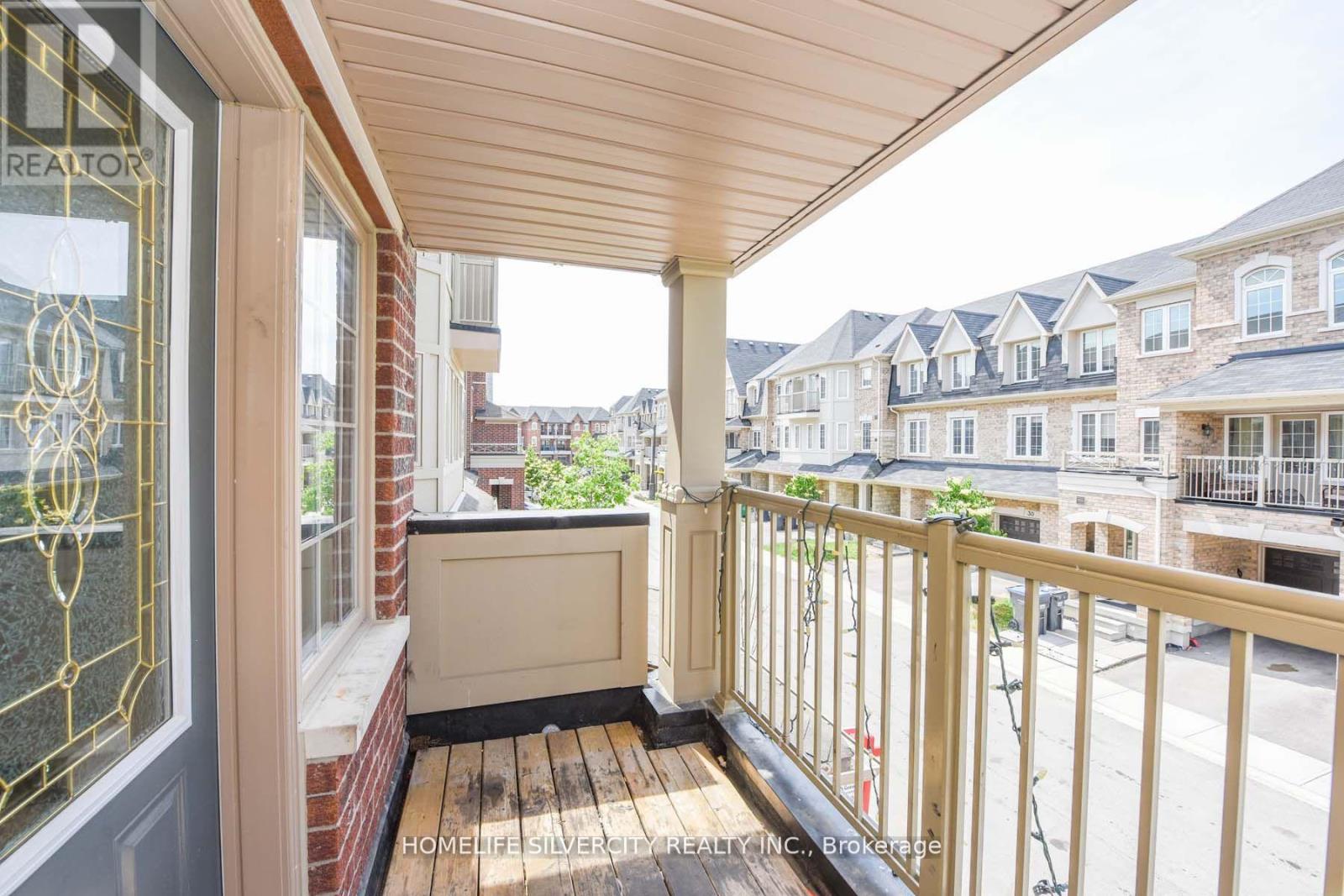 7 Miami Grove, Brampton, Ontario  L6Z 0H7 - Photo 10 - W12969958