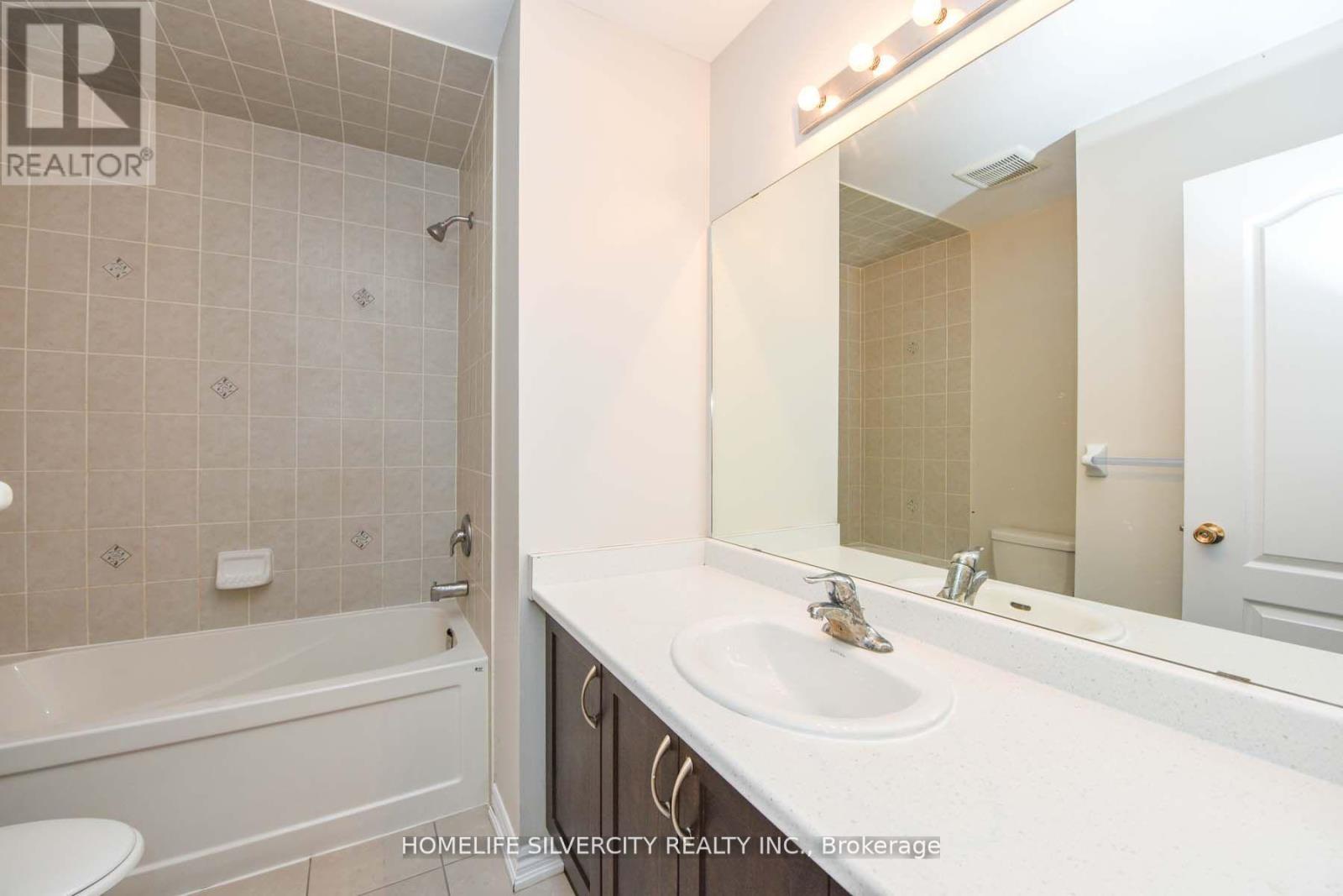 7 Miami Grove, Brampton, Ontario  L6Z 0H7 - Photo 15 - W12969958