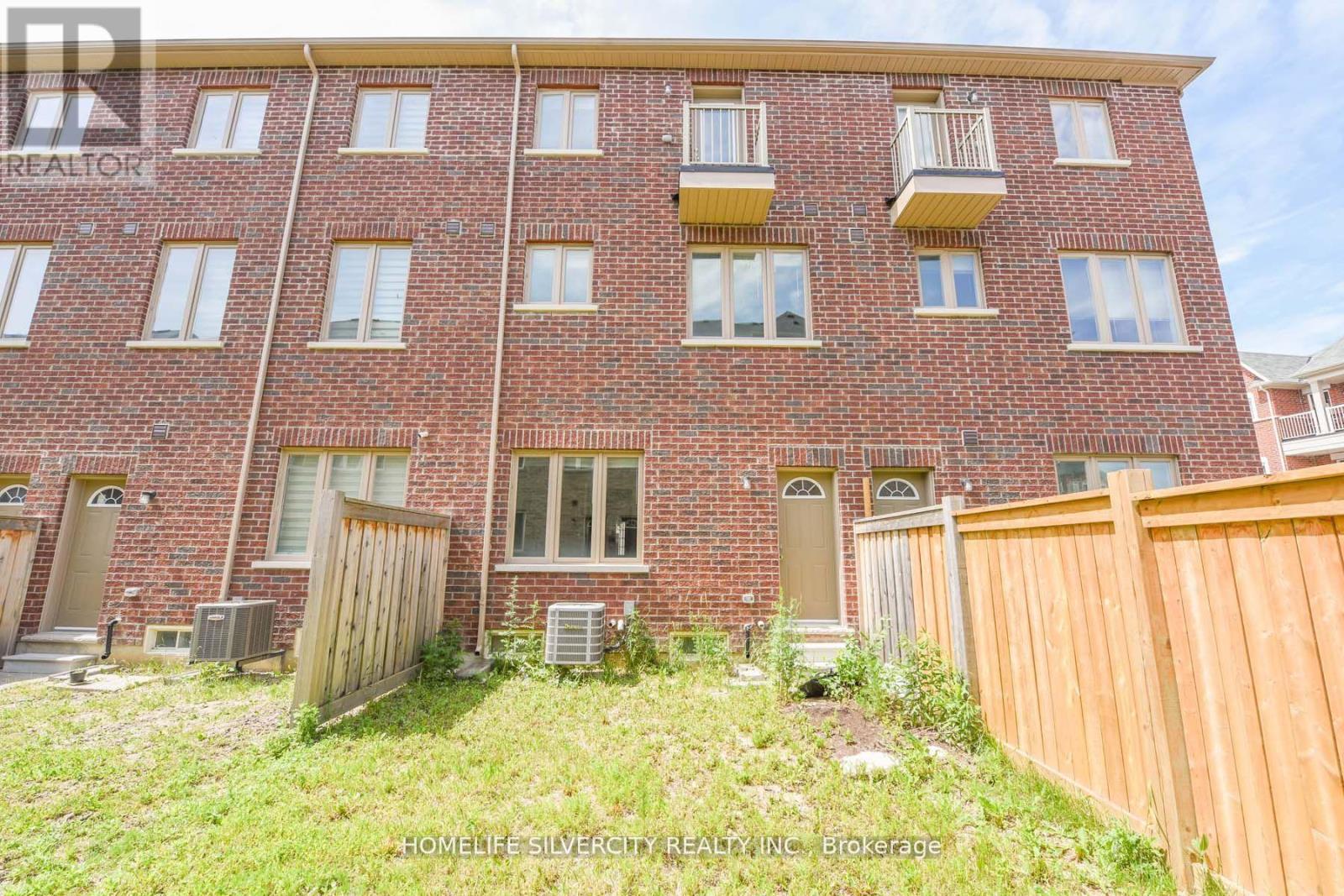 7 Miami Grove, Brampton, Ontario  L6Z 0H7 - Photo 18 - W12969958