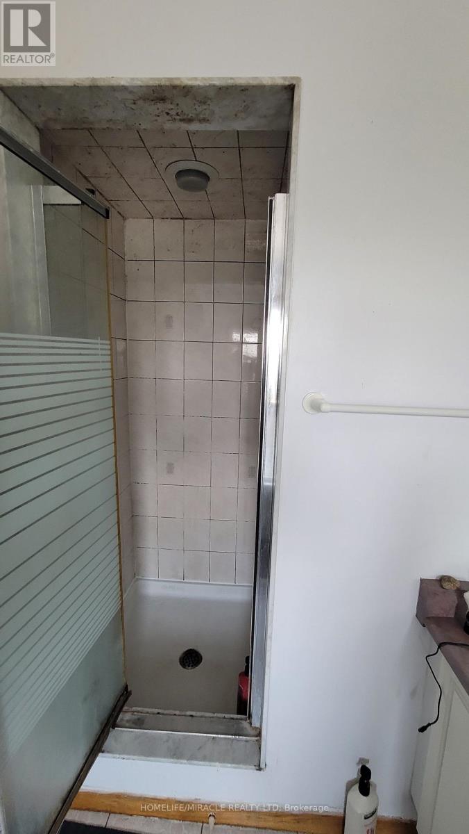 144 Sandyshores Drive W, Brampton, Ontario  L6R 2M3 - Photo 29 - W12969970