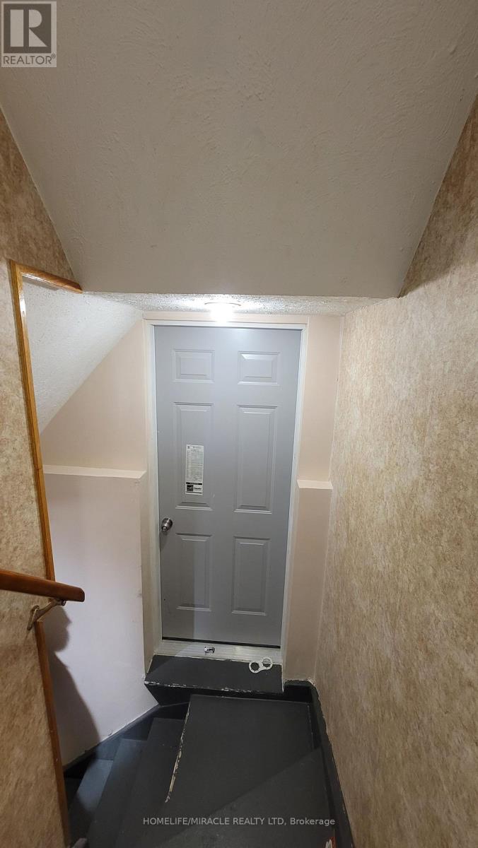 144 Sandyshores Drive W, Brampton, Ontario  L6R 2M3 - Photo 30 - W12969970