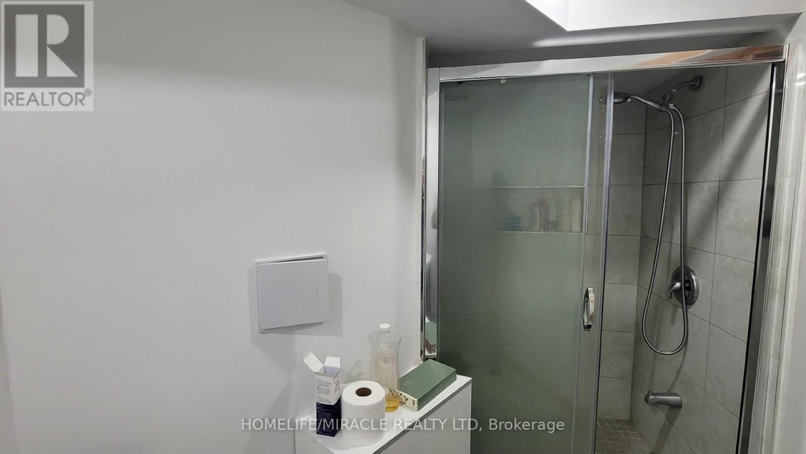 144 Sandyshores Drive W, Brampton, Ontario  L6R 2M3 - Photo 36 - W12969970