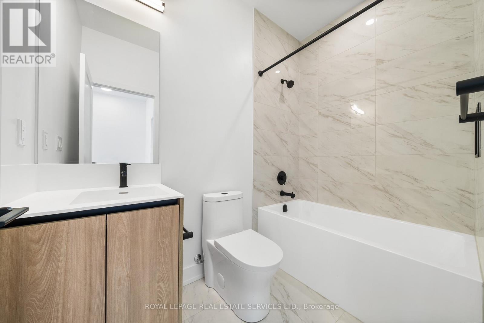 12 - 20 Lou Parsons Way, Mississauga, Ontario  L5H 0B2 - Photo 36 - W12969976