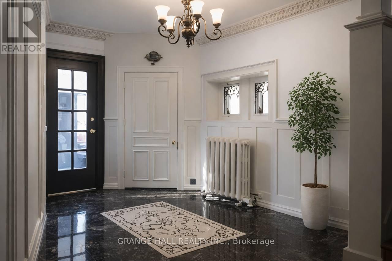 189 Parkside Drive, Toronto, Ontario  M6R 2Z1 - Photo 10 - W12970002