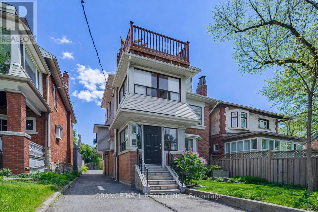 189 Parkside Drive, Toronto, Ontario  M6R 2Z1 - Photo 2 - W12970002