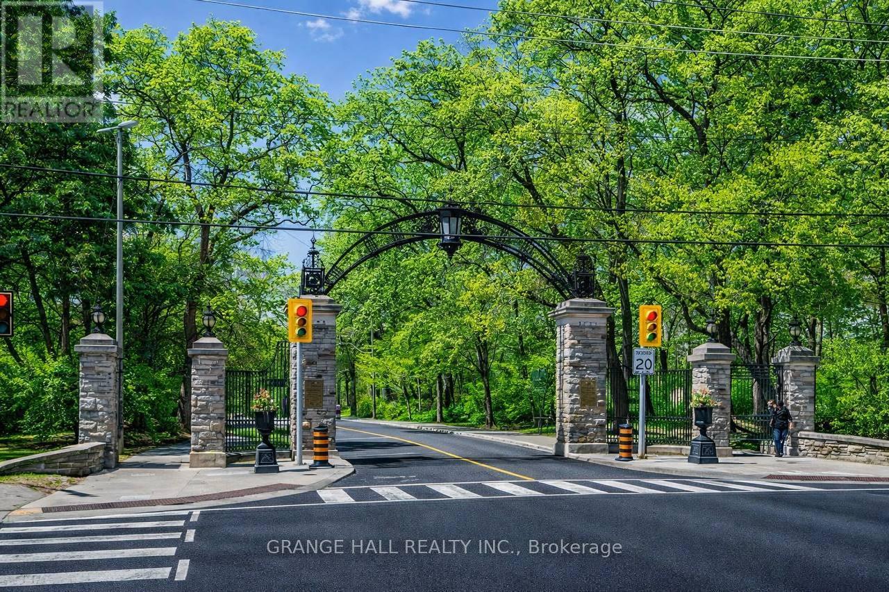 189 Parkside Drive, Toronto, Ontario  M6R 2Z1 - Photo 29 - W12970002