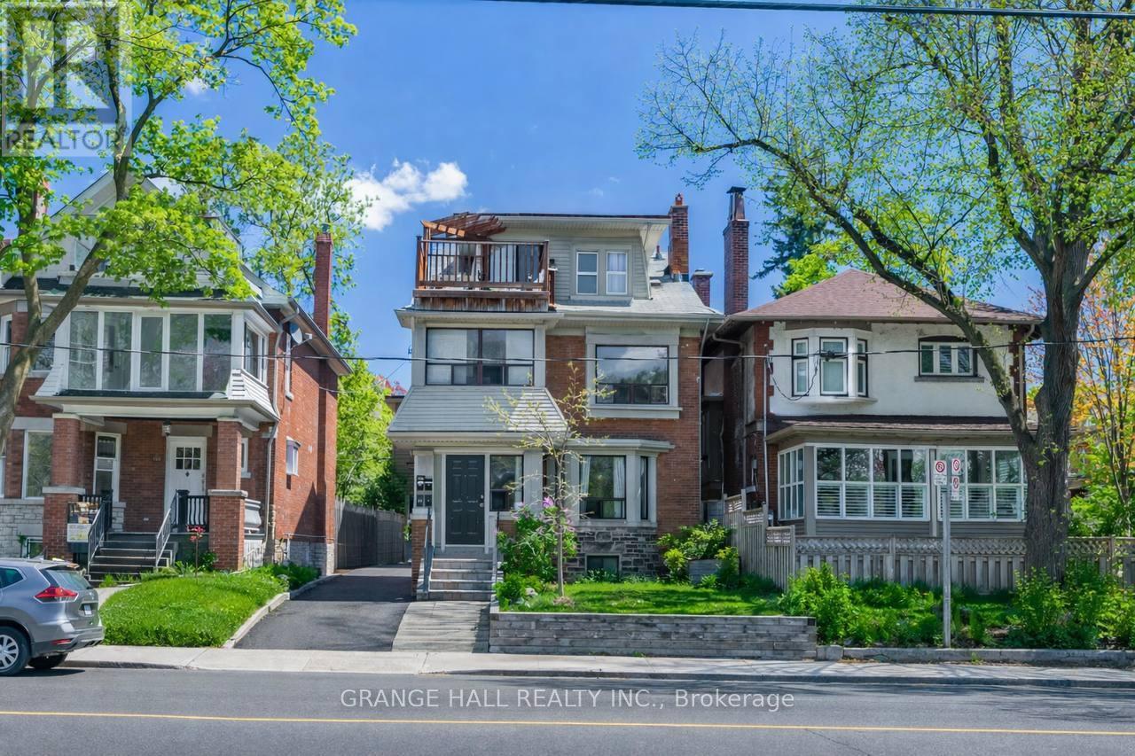 189 Parkside Drive, Toronto, Ontario  M6R 2Z1 - Photo 3 - W12970002