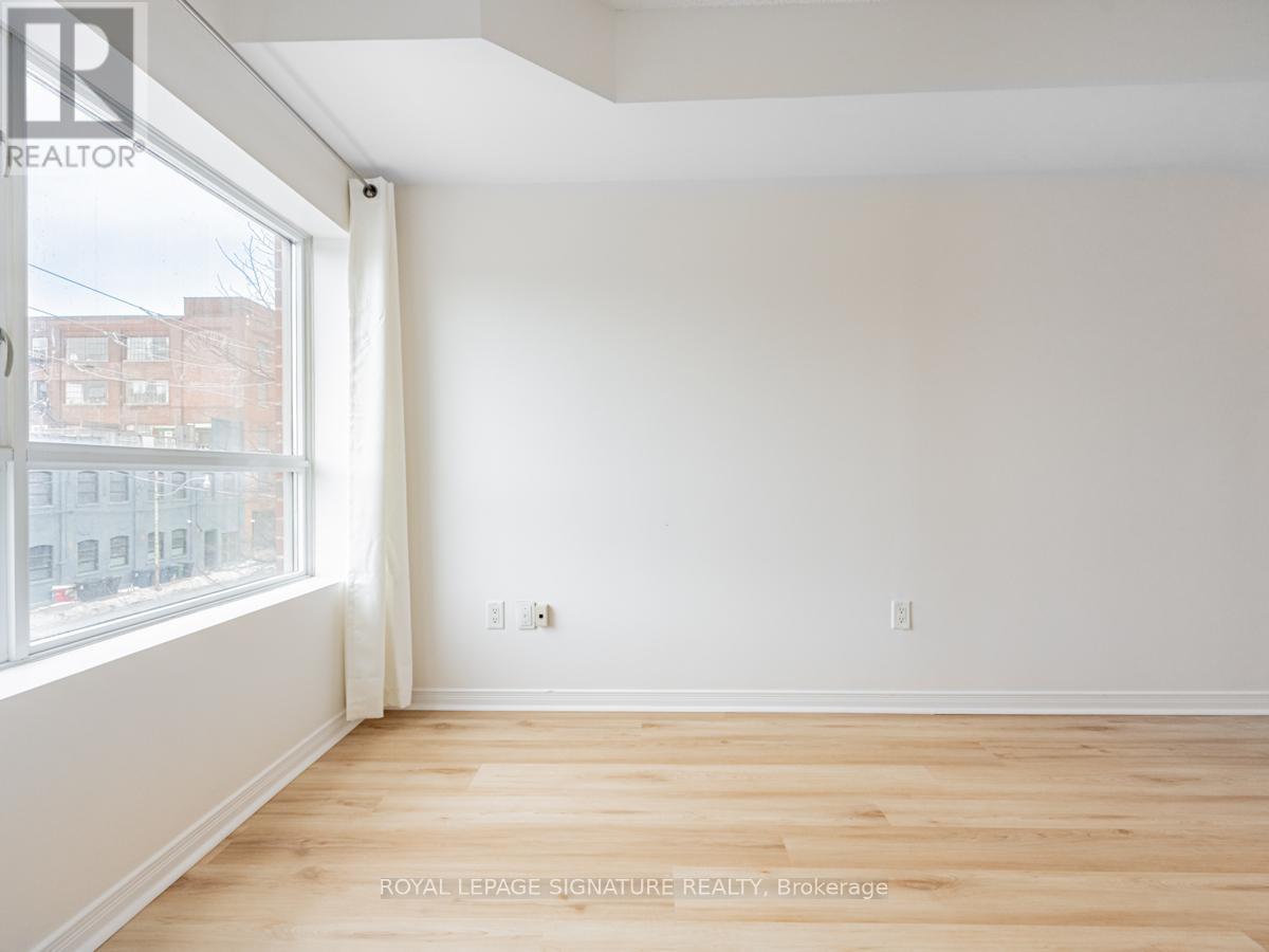 316 - 2495 Dundas Street W, Toronto, Ontario  M6P 1X4 - Photo 16 - W12970050