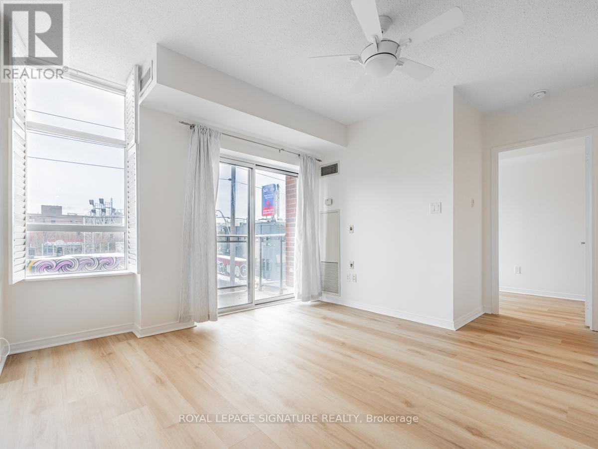 316 - 2495 Dundas Street W, Toronto, Ontario  M6P 1X4 - Photo 5 - W12970050