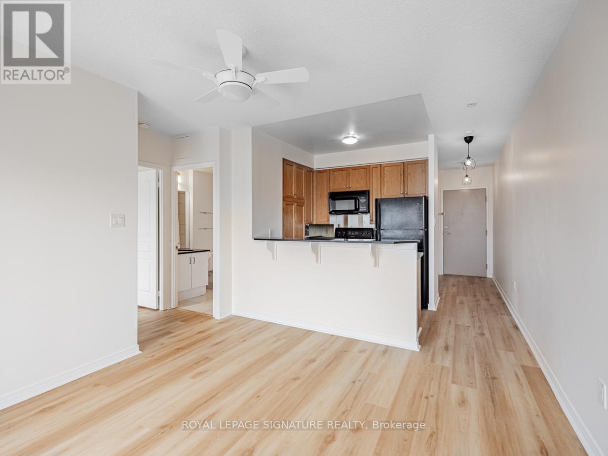 316 - 2495 Dundas Street W, Toronto, Ontario  M6P 1X4 - Photo 8 - W12970050