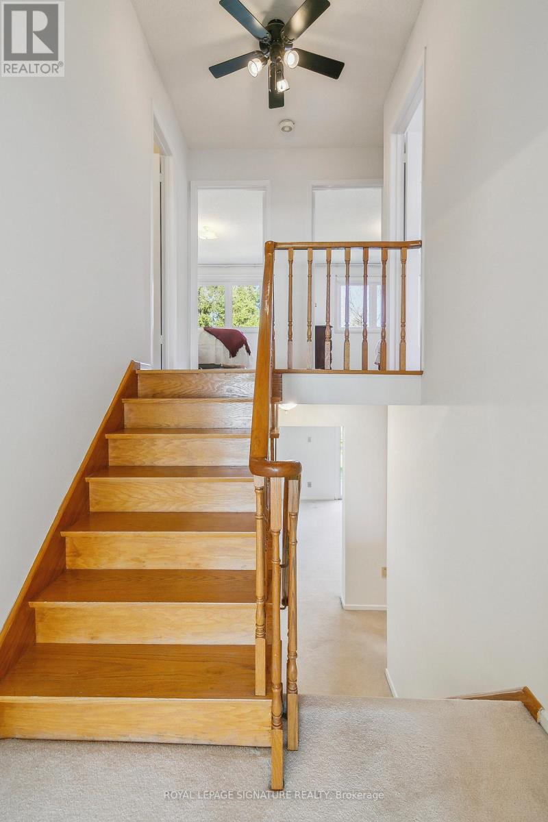 1613 Lewes Way, Mississauga, Ontario  L4W 3H5 - Photo 28 - W12970082