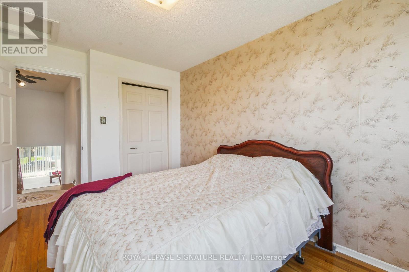 1613 Lewes Way, Mississauga, Ontario  L4W 3H5 - Photo 33 - W12970082