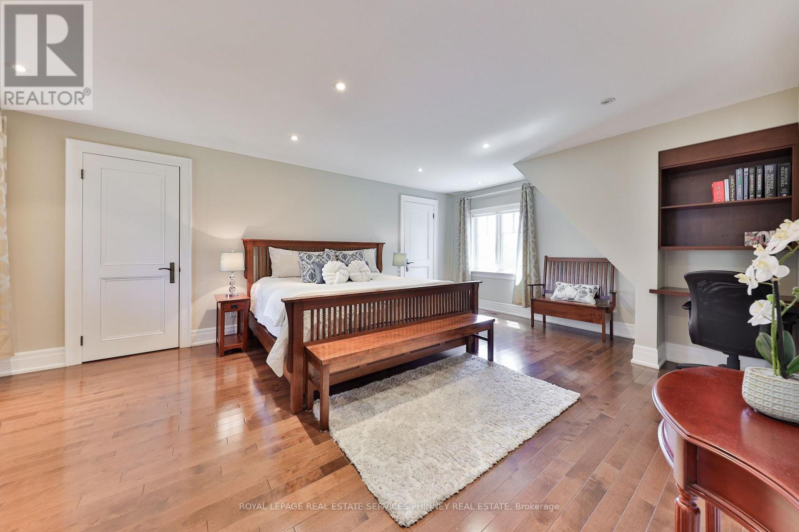 80 Oakes Drive, Mississauga, Ontario  L5G 3M1 - Photo 20 - W12970090