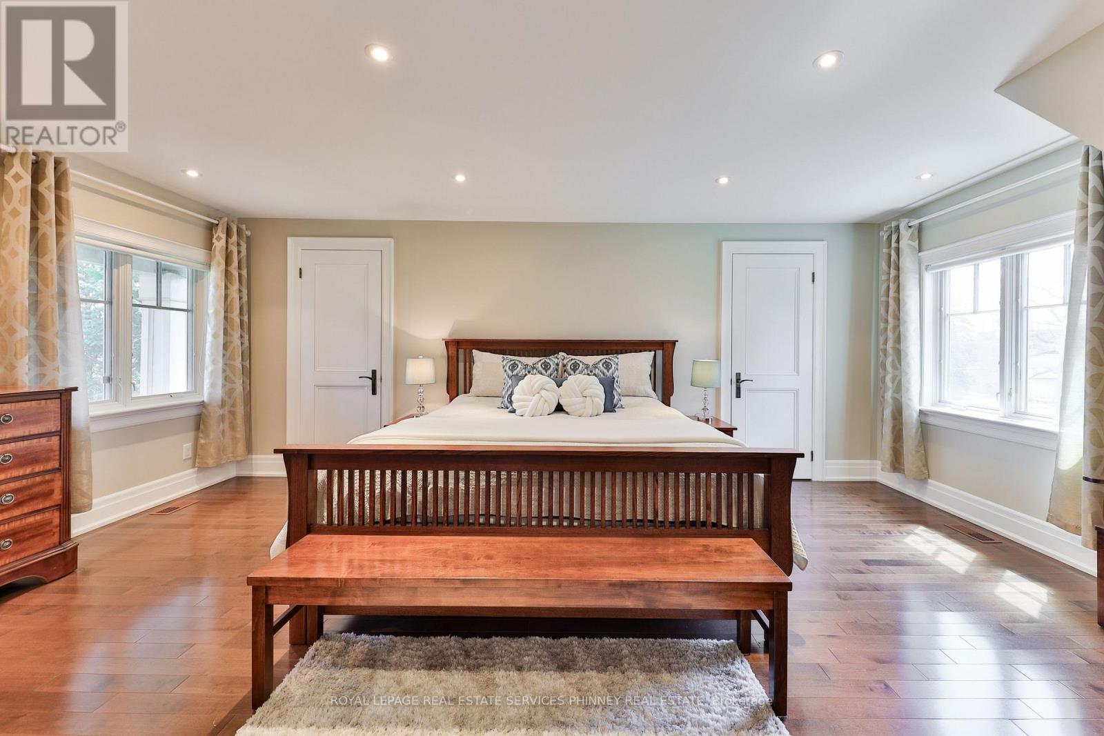 80 Oakes Drive, Mississauga, Ontario  L5G 3M1 - Photo 21 - W12970090