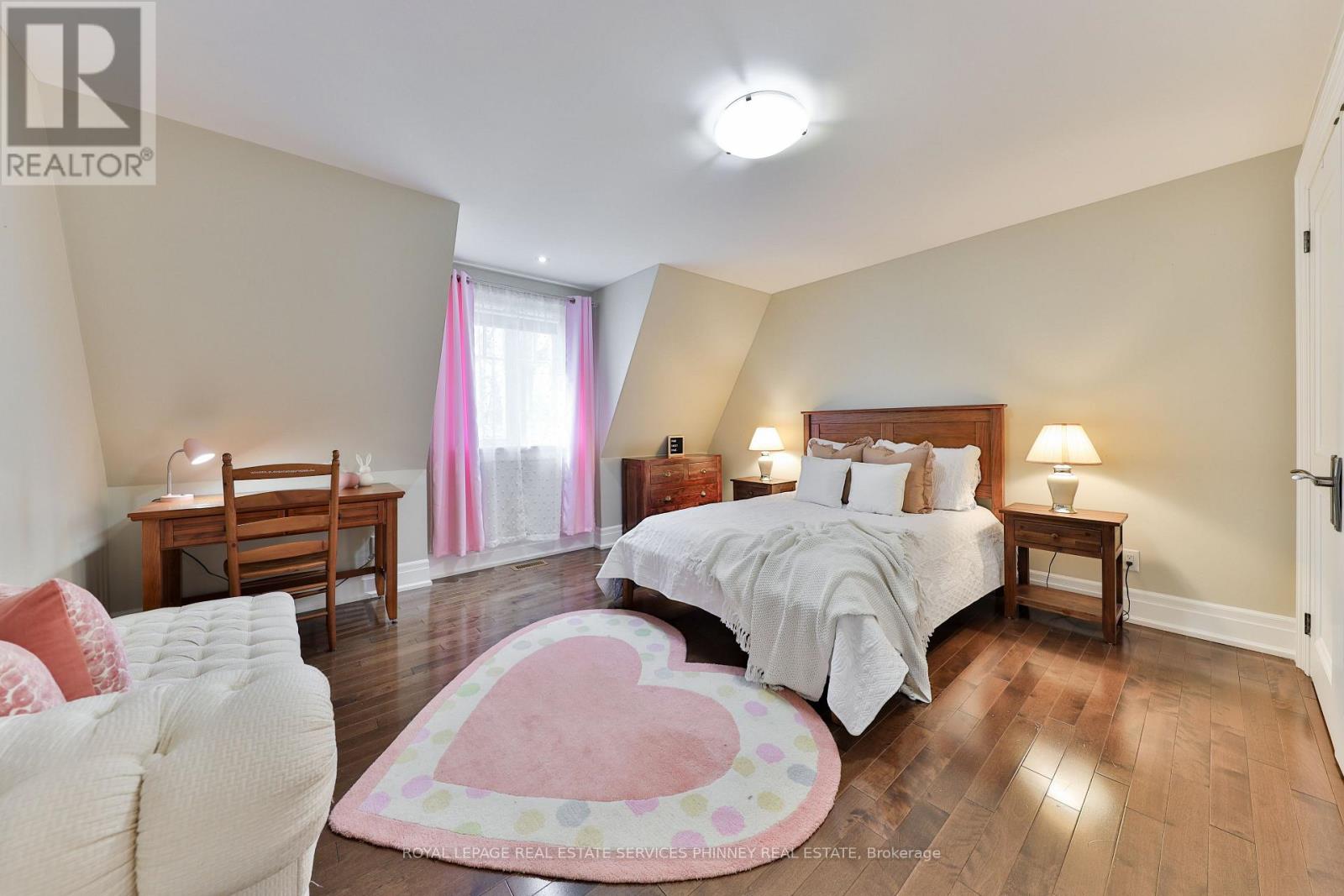 80 Oakes Drive, Mississauga, Ontario  L5G 3M1 - Photo 27 - W12970090