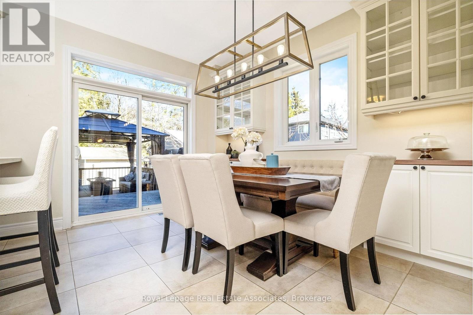 3 Beaver Street, Halton Hills, Ontario  L7G 3P4 - Photo 15 - W12970110