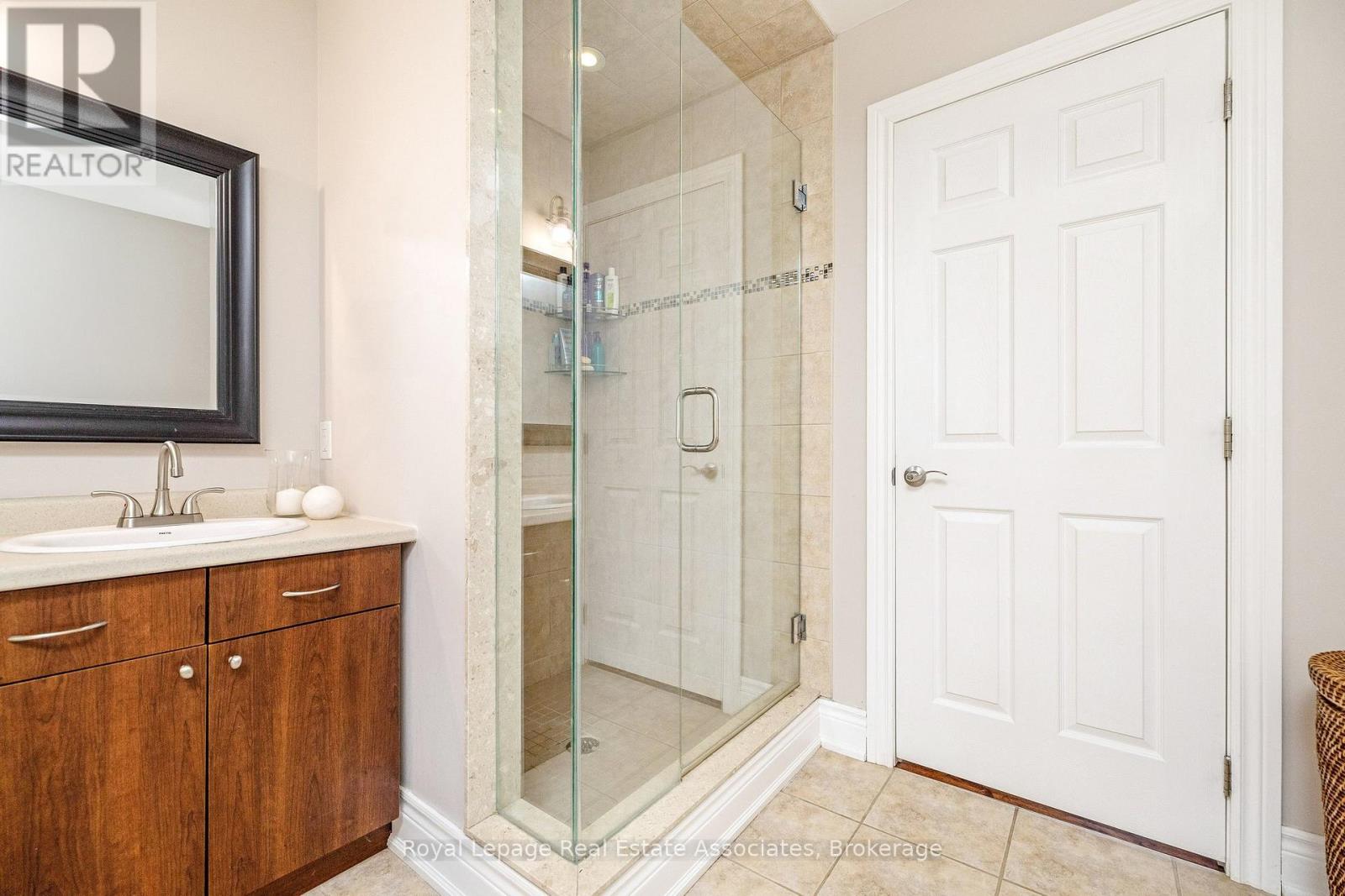 3 Beaver Street, Halton Hills, Ontario  L7G 3P4 - Photo 26 - W12970110