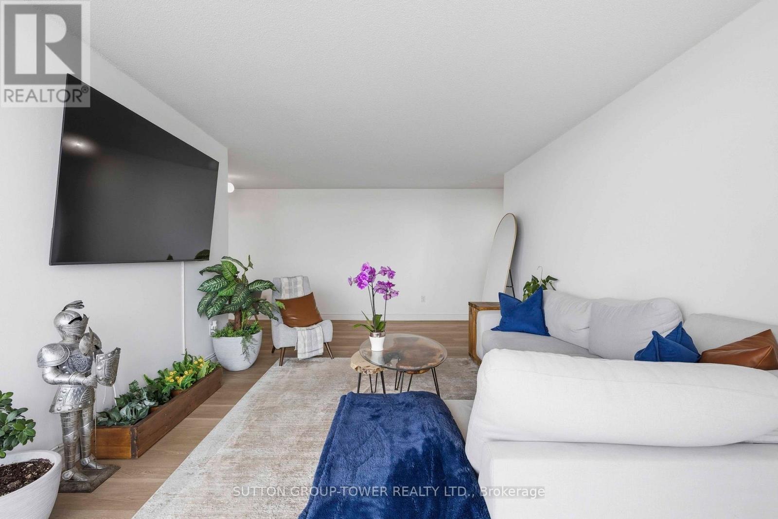 1901 - 3077 Weston Road, Toronto, Ontario  M9M 3A1 - Photo 11 - W12970126