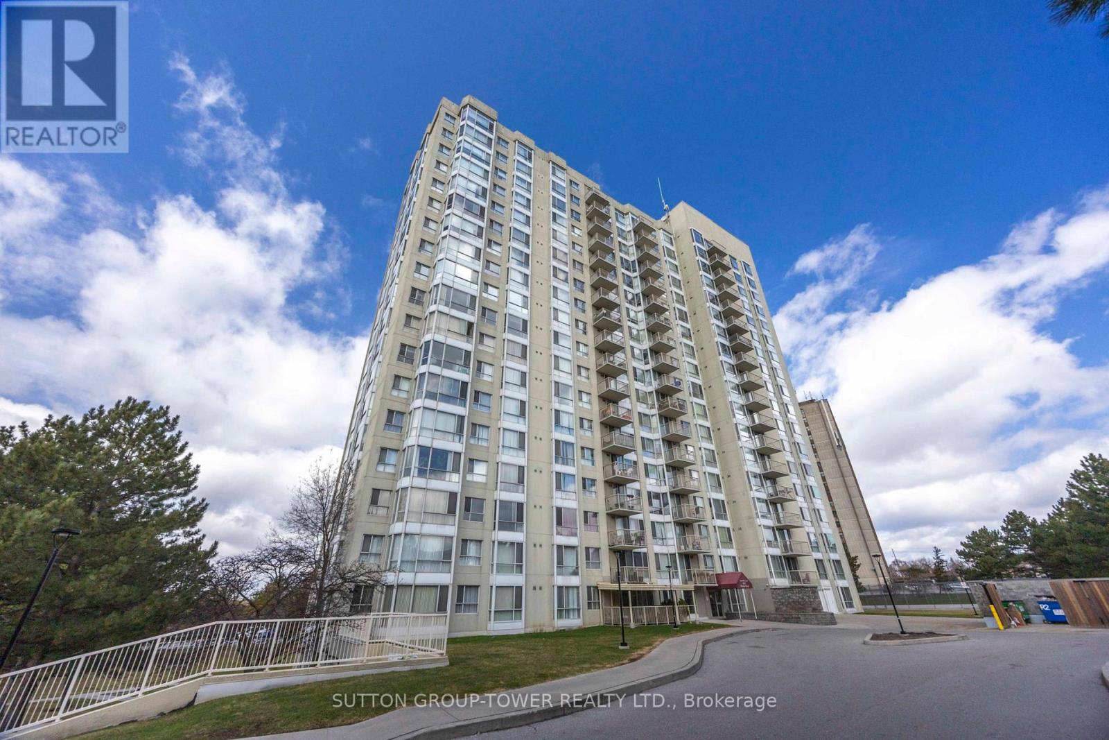 1901 - 3077 Weston Road, Toronto, Ontario  M9M 3A1 - Photo 2 - W12970126